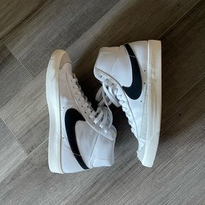 Nike Blazer Mid '77 High Top Sneaker